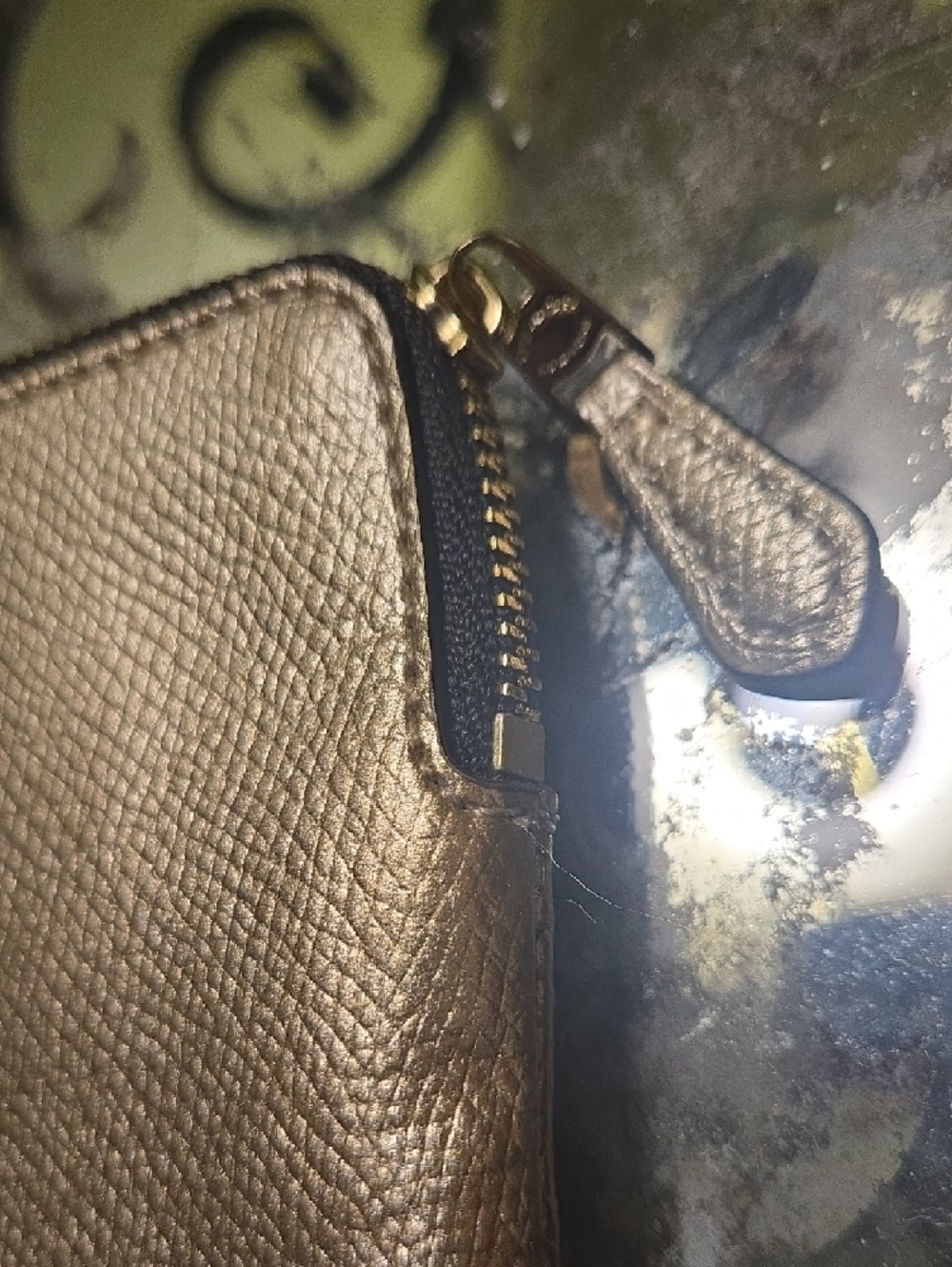 Coach Metallic Gold Leather Wristlet Clutch - Picture 9 of 9